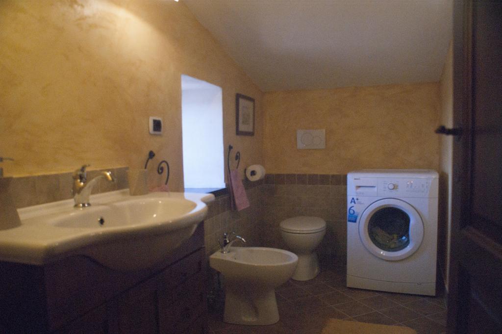 ラディコーファニ La Casa Del Viandanteヴィラ 部屋 写真
